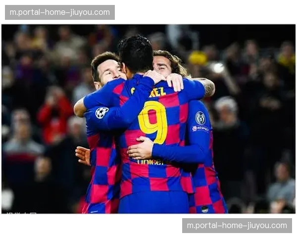 黄潜客场对阵巴萨历史占优 但本赛季防守体系漏洞频现 黄潜客场对阵巴萨历史占优 但本赛季防守体系漏洞频现